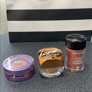 Urban Decay Eye Shadow PLUS 2 free loose e.s.